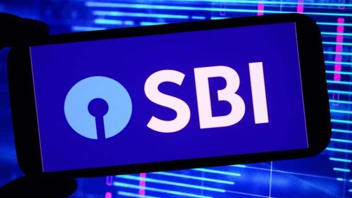 SBI ગ્રાહકો માટે મહત્વના સમાચાર 4થી વધુ કેશ ઉપાડવા પર ચાર્જઃ 1 ઓક્ટોબરથી ₹15 + GST વસૂલાશે
